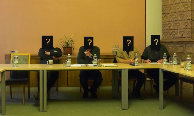 Natáčení zastupitelstva v Kostelci? Zakázáno.