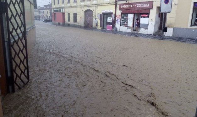 Kam vede podfinancování vodovodů a kanalizací ve městě či obci?